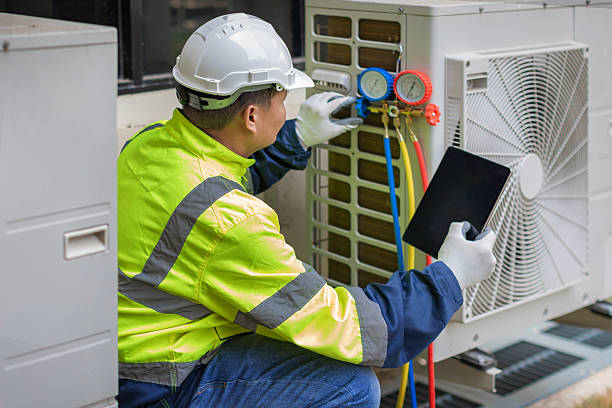 Professional Hvac Installation technician working in Wells, ME
